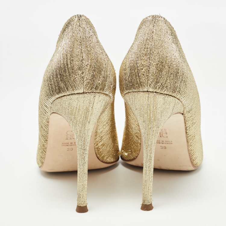 Pre Owned CH Carolina Herrera Gold Lurex Fabric Dorsay Pumps Size 38