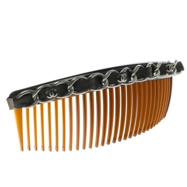 مملوكة مسبقًا Chanel Classic Black Leather Chain Link Hair Comb