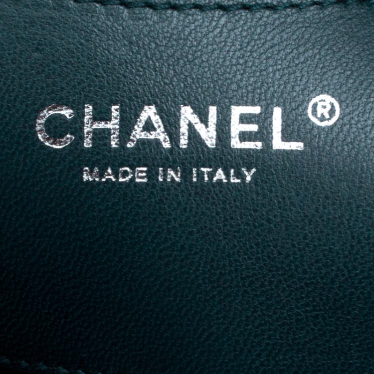 Pre Owned Chanel Green Quilted Patent Leather Medium Just Mademoiselle Bowling Bag