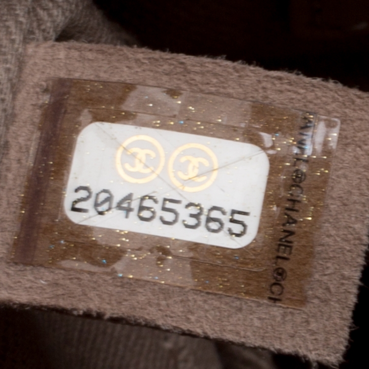 مملوكة مسبقًا Chanel Beige/Multicolor Fabric and Canvas Pompom Flap Shoulder Bag