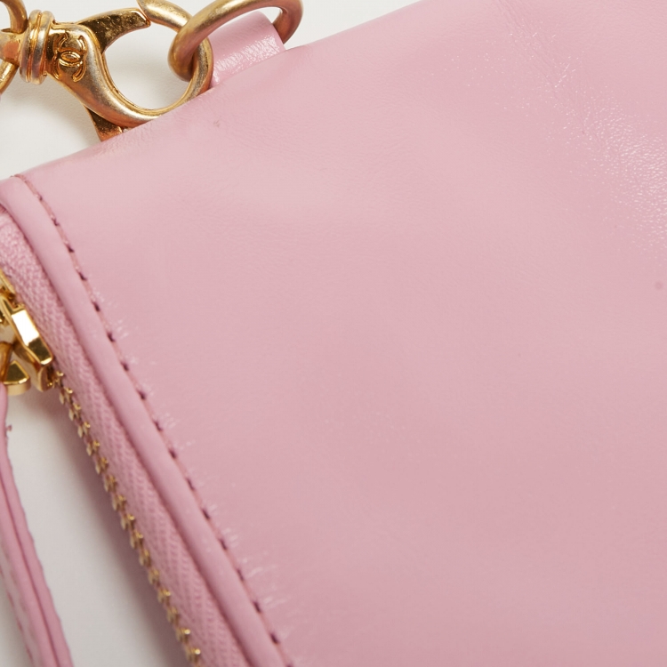 Pre Owned Chanel Pink Quilted Leather Small 22 Hobo