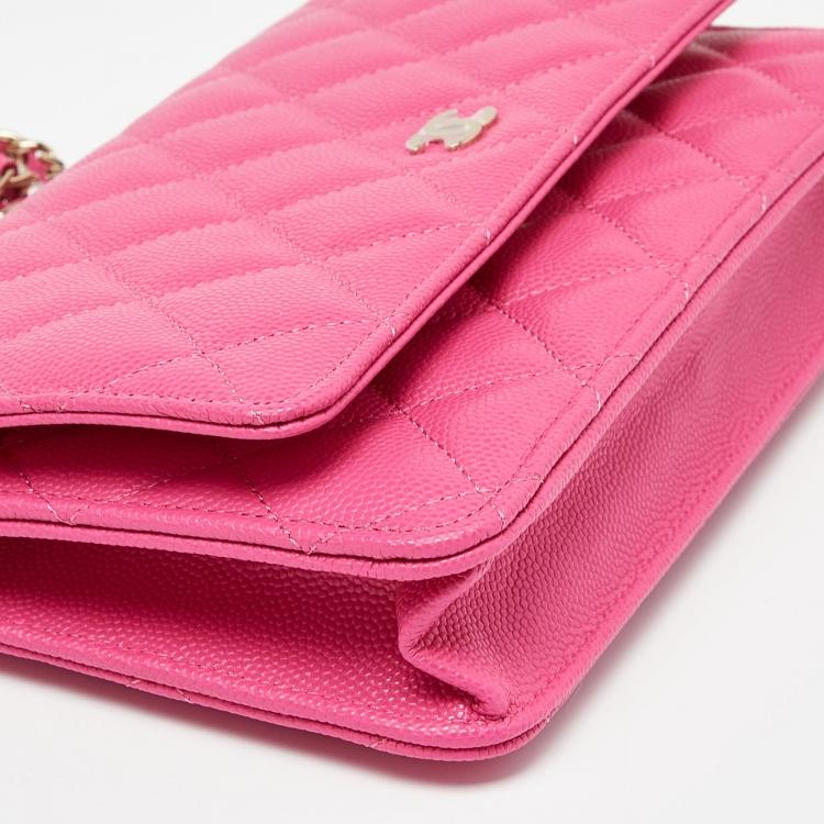 Pre Owned Chanel Pink Quilted Caviar Leather CC Classic Flap Wallet on Chain