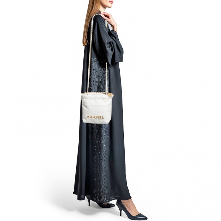 Pre Owned Chanel White Quilted Leather Mini 22 Chain Bag