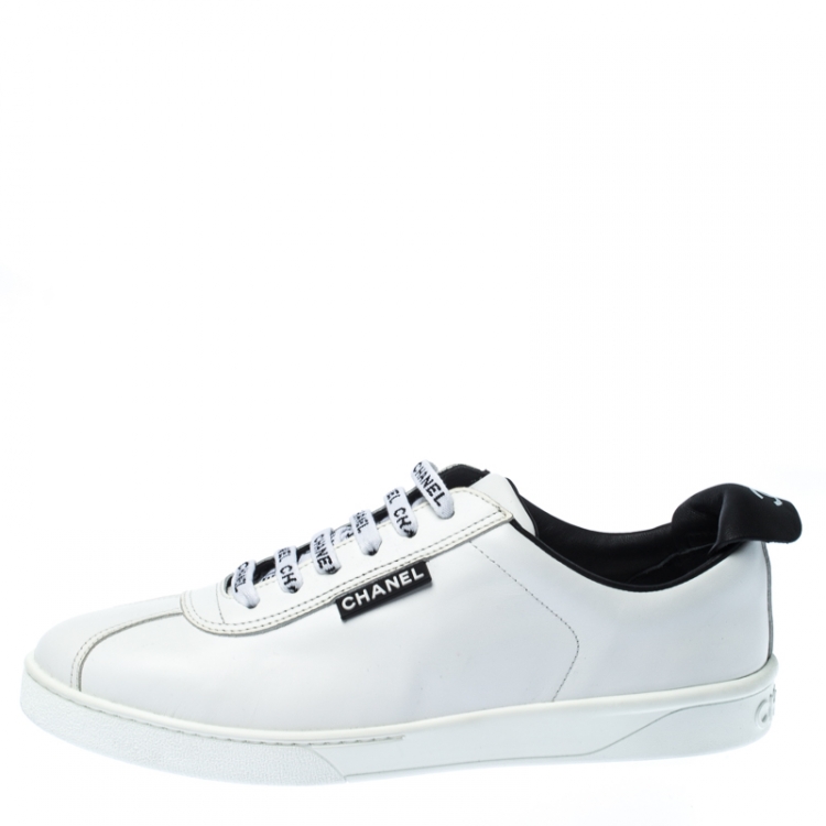 Chanel White Leather Weekender Lace Up Sneakers Size 40 Chanel