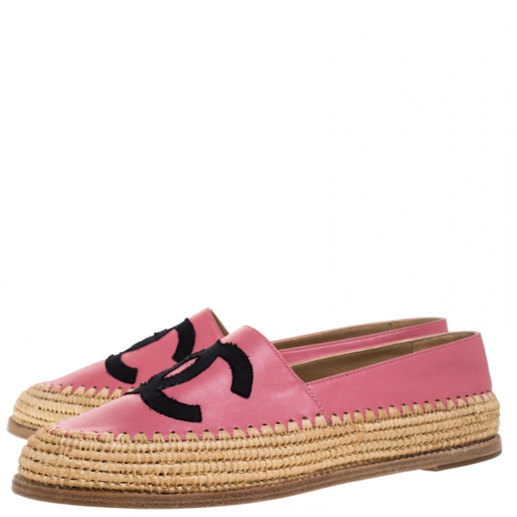 Pre Owned Chanel Pink Leather And Jute CC Espadrille Loafers Size 41