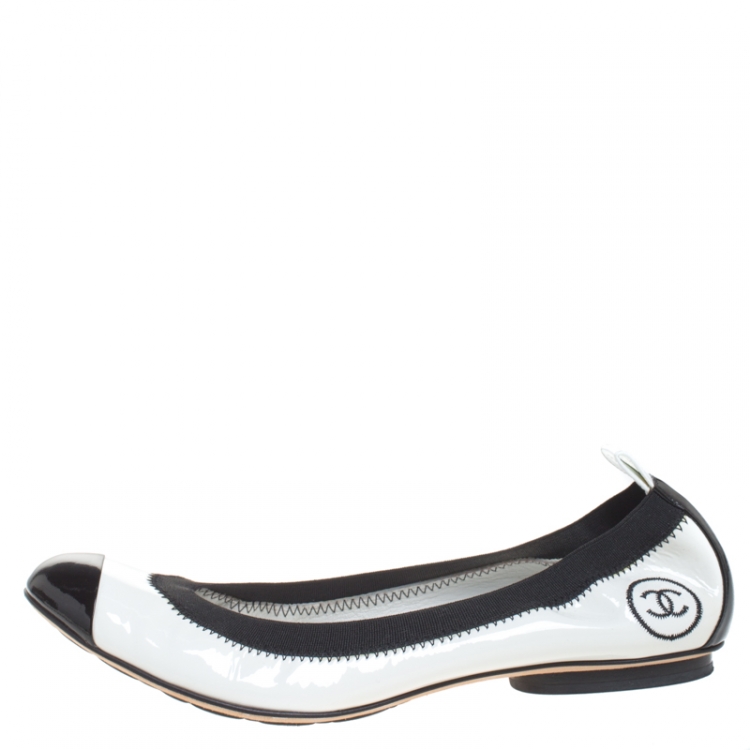 chanel black and white ballet flats