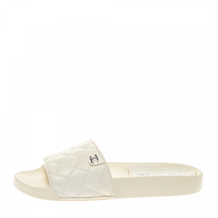 Chanel White Quilted Leather CC Flat Slides Size 41 Chanel | TLC