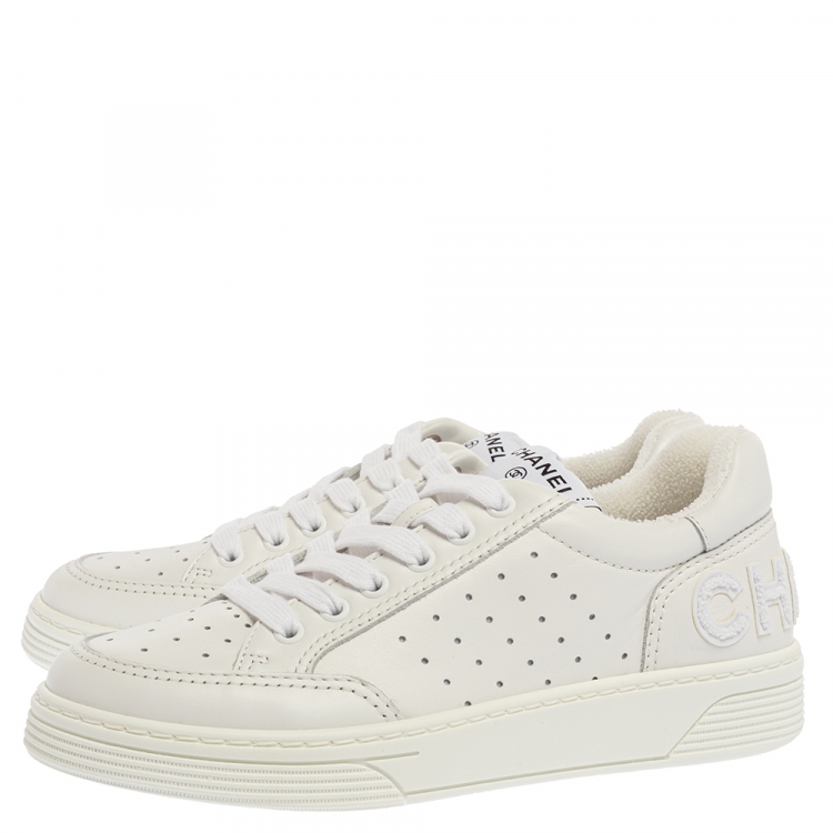 Pre Owned Chanel White Leather Low Top Sneakers Size 37