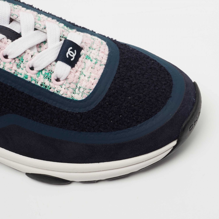Pre Owned Chanel Navy Blue/Pink Tweed CC Low Top Sneakers Size 37.5