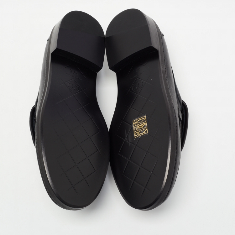 Pre Owned Chanel Black Leather and Quilted Flap Turn Lock CC Loafers Size 37