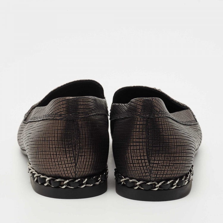 Pre Owned Chanel Metallic Textured Leather CC Chain Loafers Size 36.5