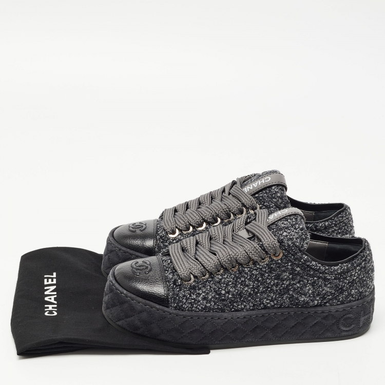 Pre Owned Chanel Tweed Grey/Black Woven Fabric and Leather Cap Toe Low Top Sneakers Size 39.5