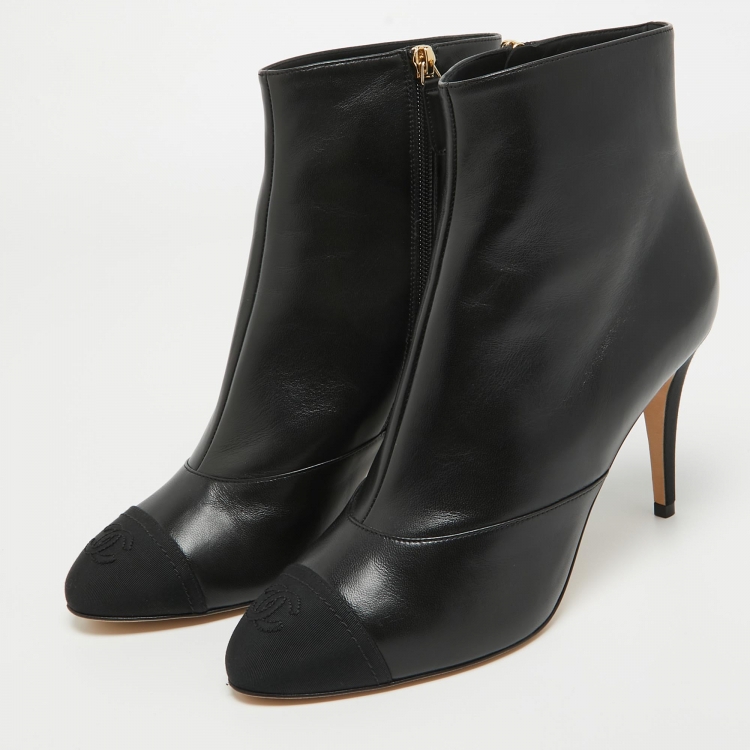 مملوكة مسبقًا Chanel Black Leather and CC Fabric Cap Toe Ankle Booties Size 40.5