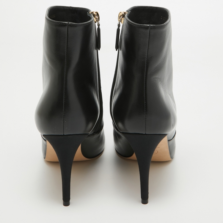 مملوكة مسبقًا Chanel Black Leather and CC Fabric Cap Toe Ankle Booties Size 40.5