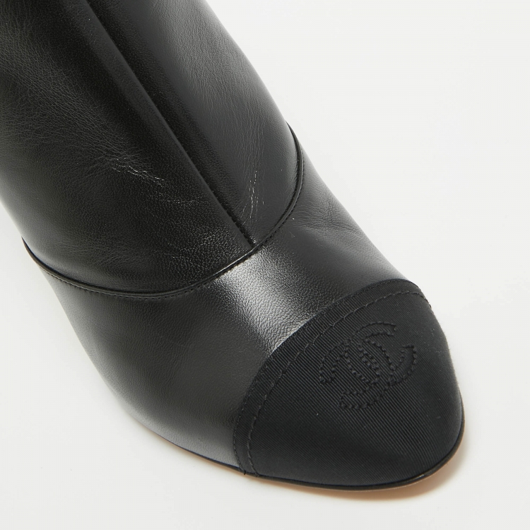 مملوكة مسبقًا Chanel Black Leather and CC Fabric Cap Toe Ankle Booties Size 40.5