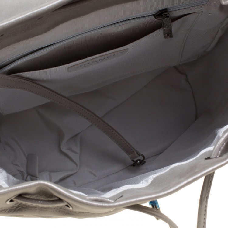 Pre Owned Chanel Silver Chevron Quilted Leather Urban Spirit Backpack