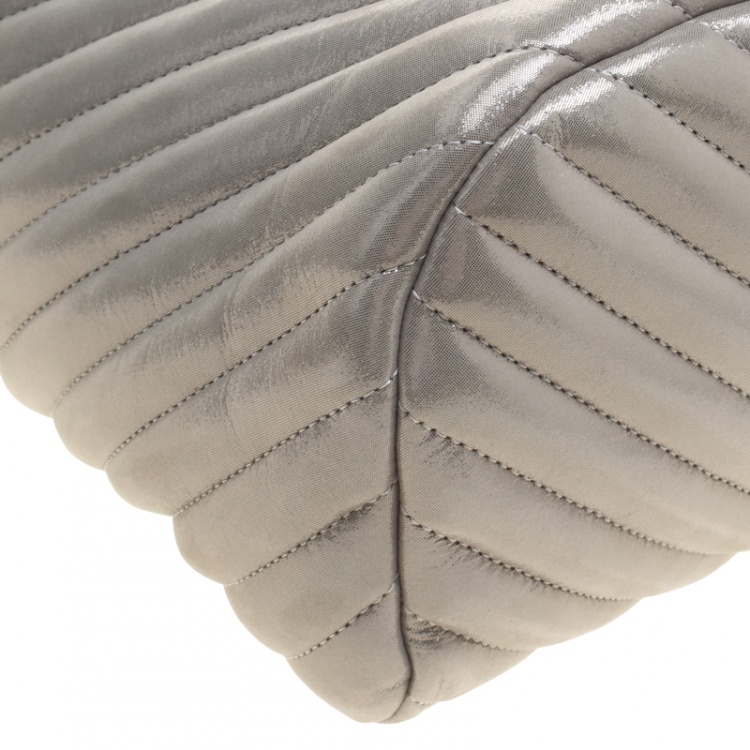 Pre Owned Chanel Silver Chevron Quilted Leather Urban Spirit Backpack