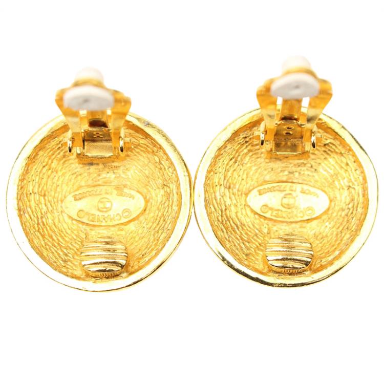 Chanel Vintage CC Gold Tone Clip-On Earrings Chanel