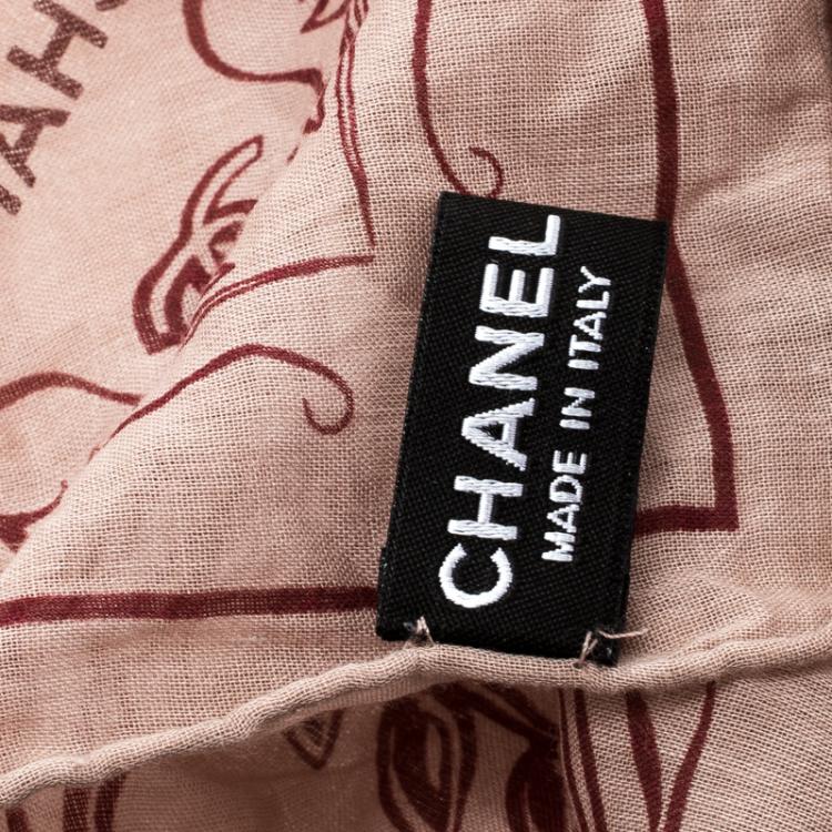 مملوكة مسبقًا Chanel Dallas Printed Cotton Square Scarf