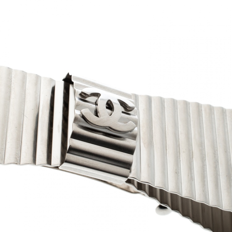 مملوكة مسبقًا Chanel CC Textured Double Bow Silver Tone Barrette Hair Clip