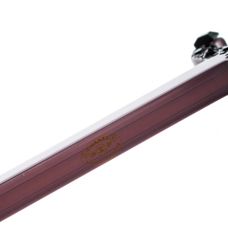 مملوكة مسبقًا Chanel CC Crystal Purple Resin Hair Pick Accessory