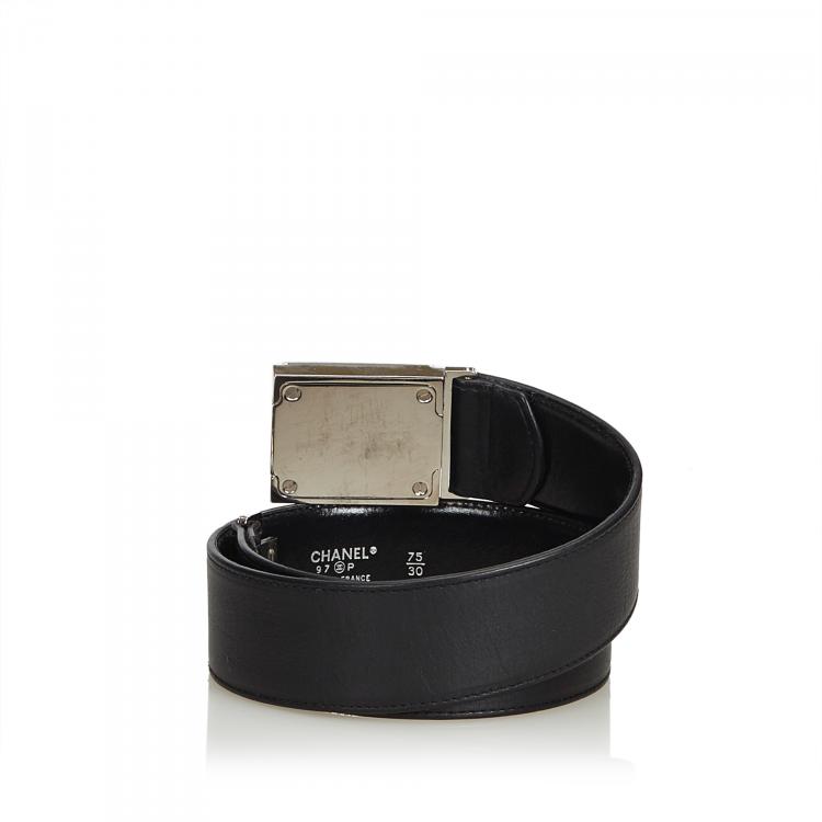 Pre Owned Chanel Black Leather CC Buckle Belt 70 CM