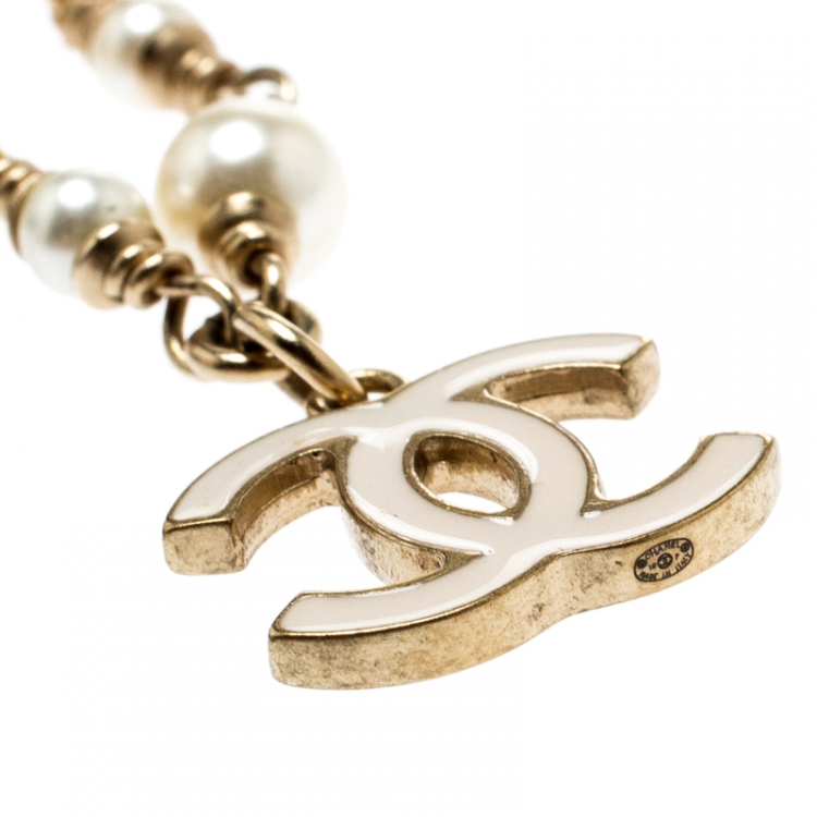 Pre Owned Chanel CC Camellia Charms Faux Pearl Gold Tone Headband