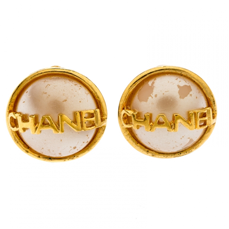 Chanel Vintage Gold Tone Faux Pearl Round Clip On Earrings Chanel