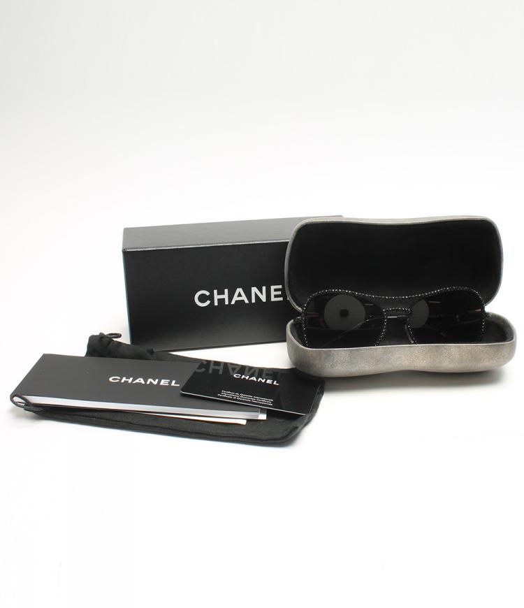 مملوكة مسبقًا Chanel Black 71108 Shield Runway Sunglasses 