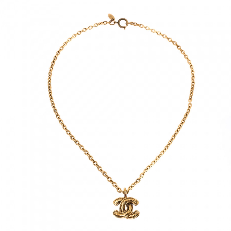 Chanel Vintage Textured CC Logo Pendant Necklace (Gold)