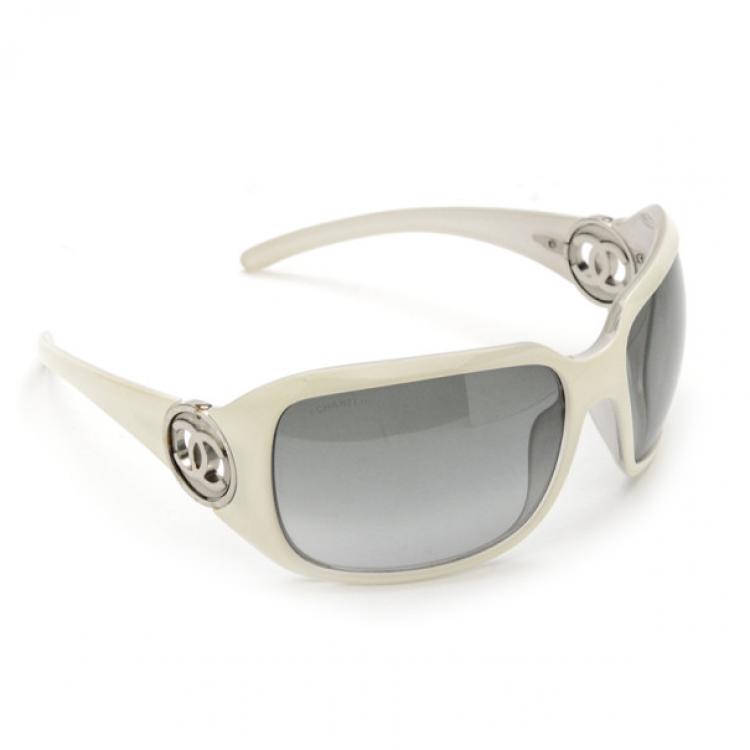 Chanel 6023 White Metal CC Logo Woman Sunglasses Chanel | The Luxury Closet
