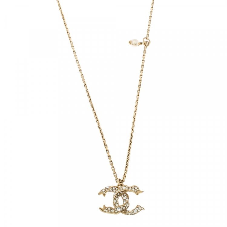 Chanel Gold CC Pendant Necklace Golden Metal Gold-plated ref