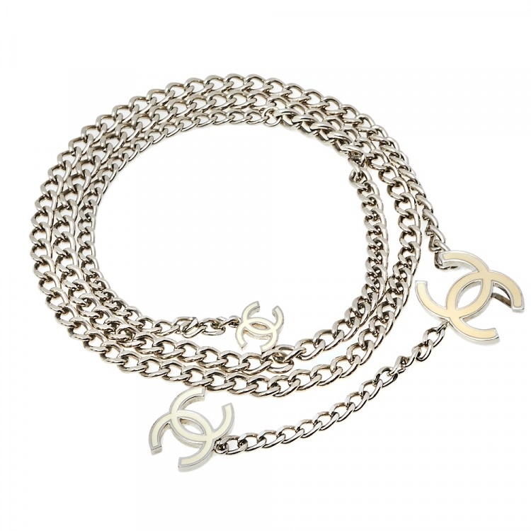 Pre Owned Chanel Silver Tone Enamel CC Charm Chain Belt