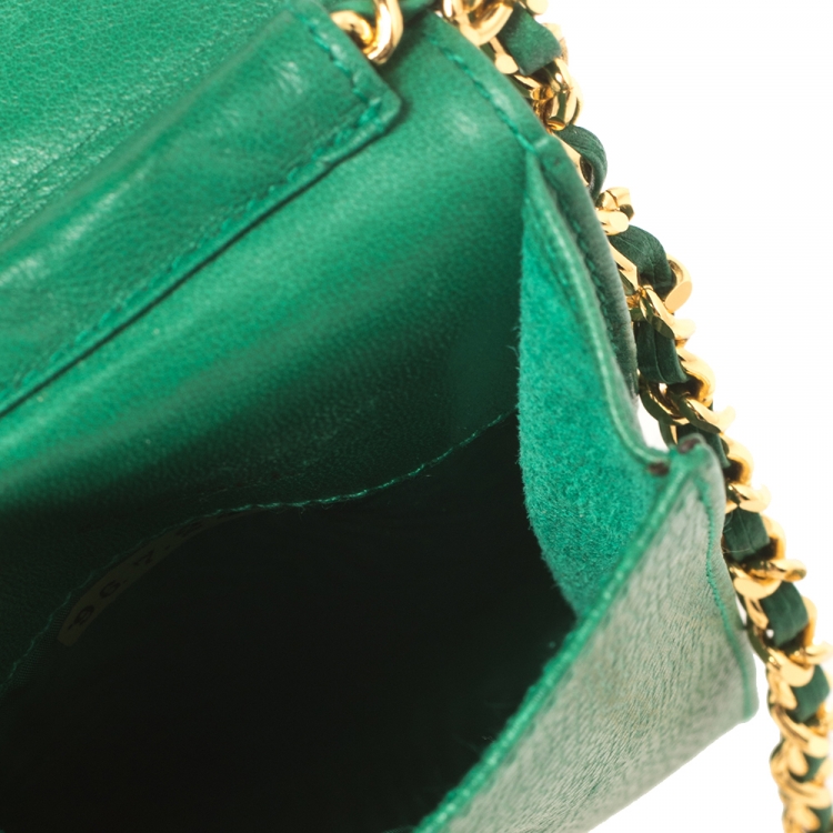 Pre Owned Chanel Green Caviar Leather CC Crossbody Phone Case