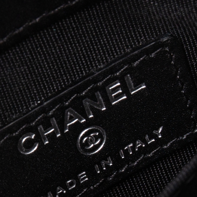 Pre Owned Chanel Black Quilted Leather CC Phone Holder with Chain 