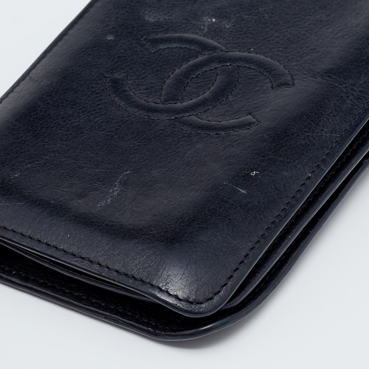 مملوكة مسبقًا Chanel Black Leather CC Crossbody Phone Holder