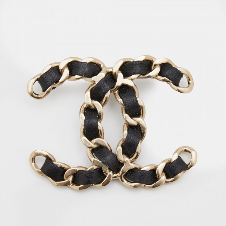 Chanel leather brooch discount