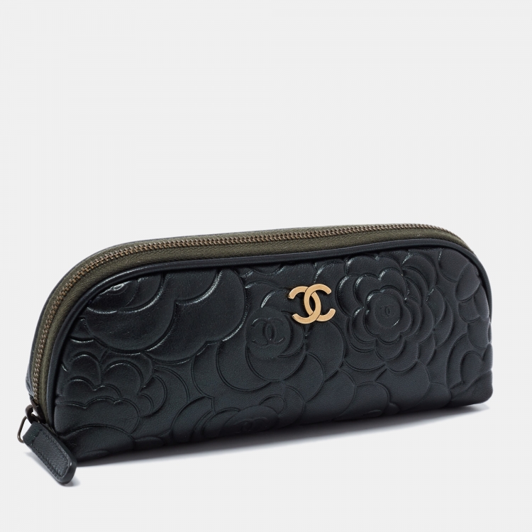 Pre Owned Chanel Dark Green Leather CC Camellia Cosmetic Pouch