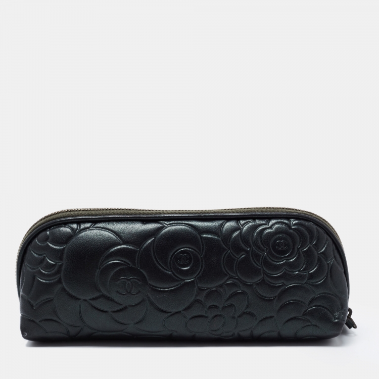 Pre Owned Chanel Dark Green Leather CC Camellia Cosmetic Pouch