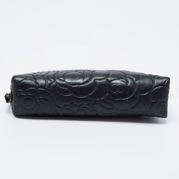Pre Owned Chanel Dark Green Leather CC Camellia Cosmetic Pouch
