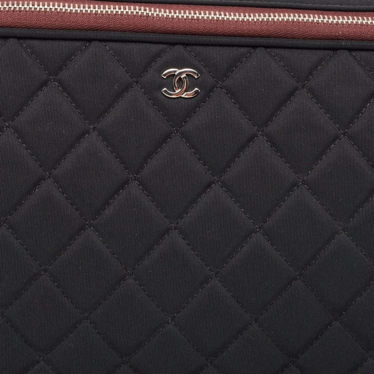 Pre Owned Chanel Black Quilted Nylon Laptop Sleeve