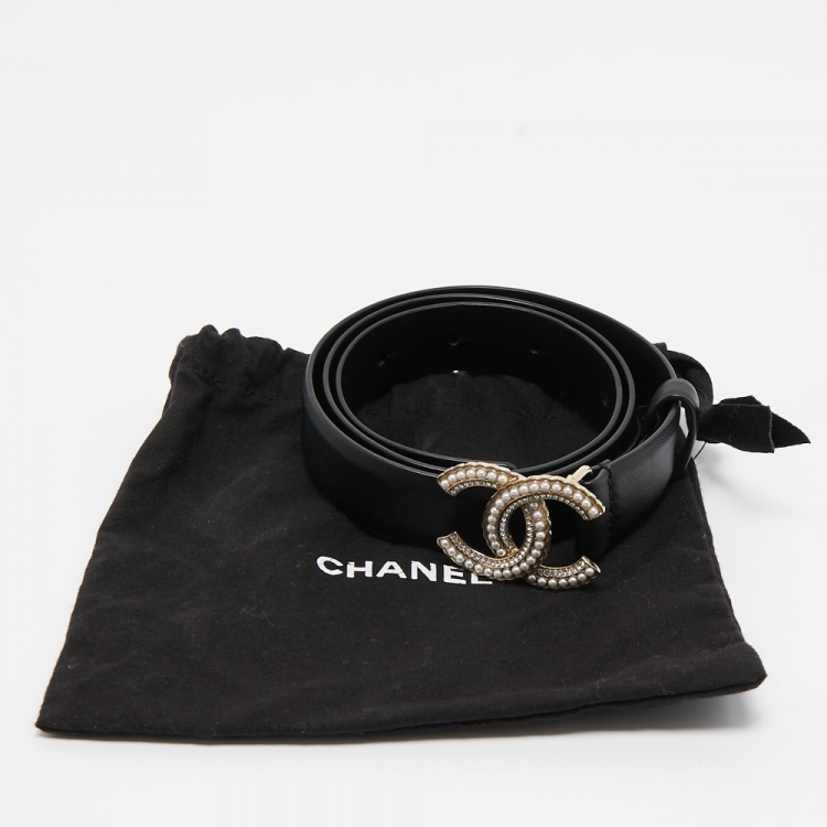 Pre Owned Chanel Black Leather Faux Pearl Embellished CC Buckle Belt 70 CM