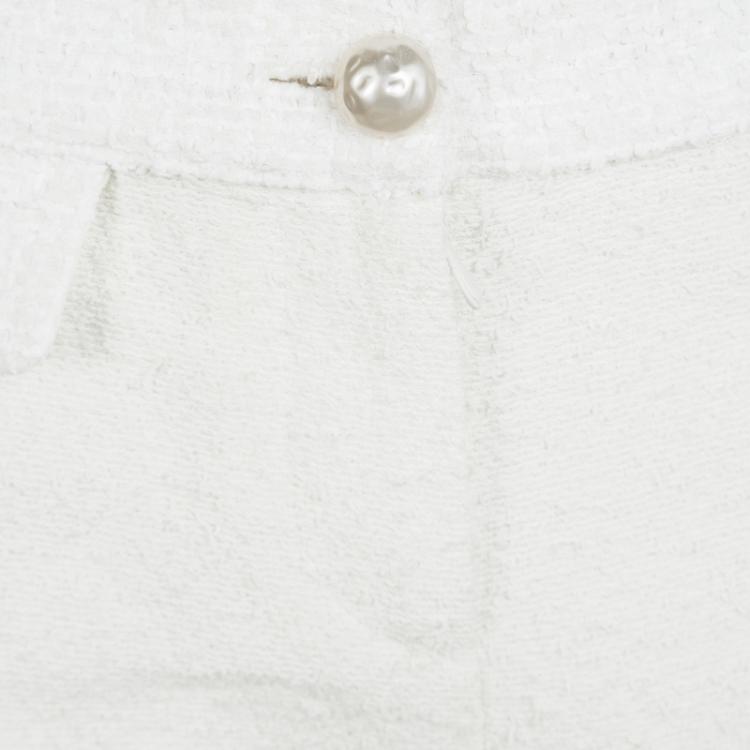 Pre Owned Chanel Off White High Waist Textured Shorts M