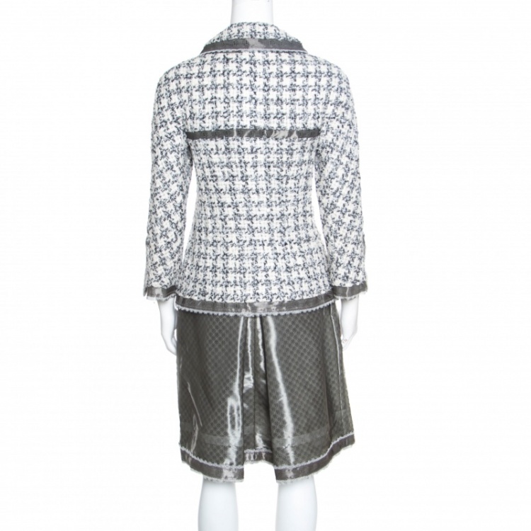 Pre Owned Chanel Grey and White Textured Lace Trim Jacket and Skirt Set M