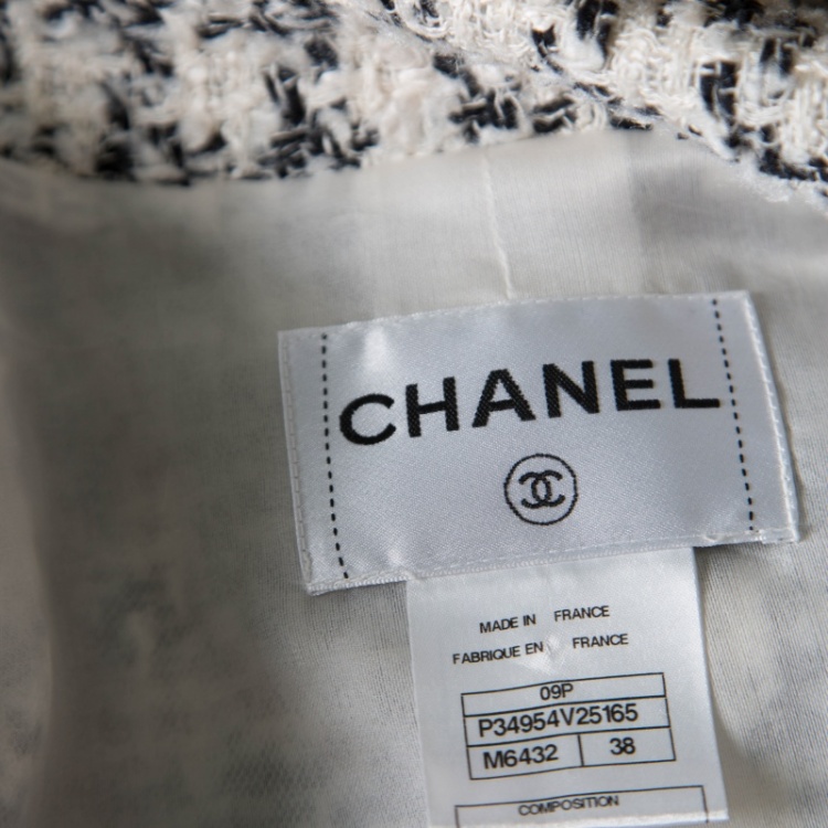 Pre Owned Chanel Grey and White Textured Lace Trim Jacket and Skirt Set M