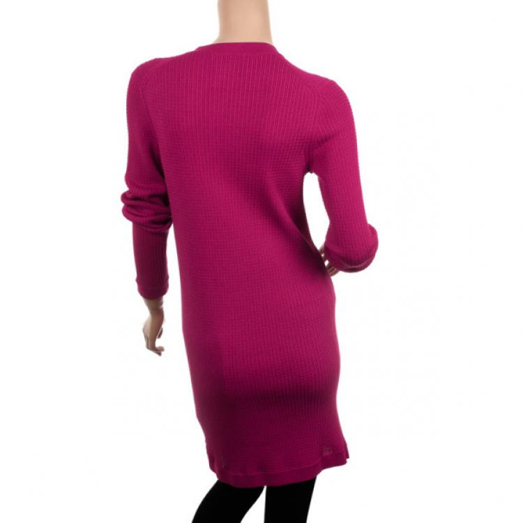 مملوكة مسبقًا Chanel Pink Cardigan