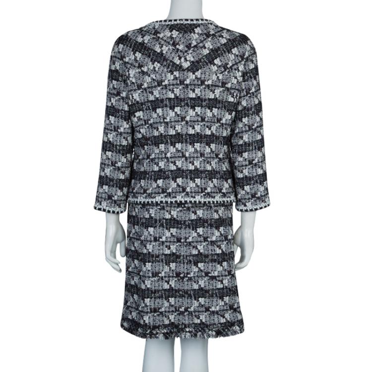 مملوكة مسبقًا Chanel Black and White Textured Skirt Suit M