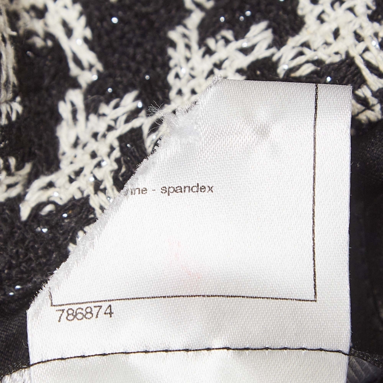مملوكة مسبقًا Chanel Monochrome Houndstooth Tweed Ruffled Jacket M