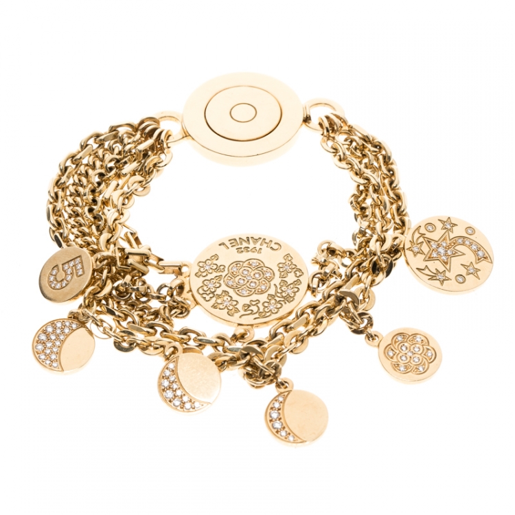 Pre Owned Chanel Camelia No 5 Yellow Gold And Diamond Charm Bracelet