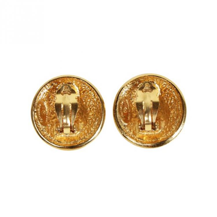 Pre Owned Chanel Vintage 1990 collection Gold Tone Domed Shield Clip-On Earrings